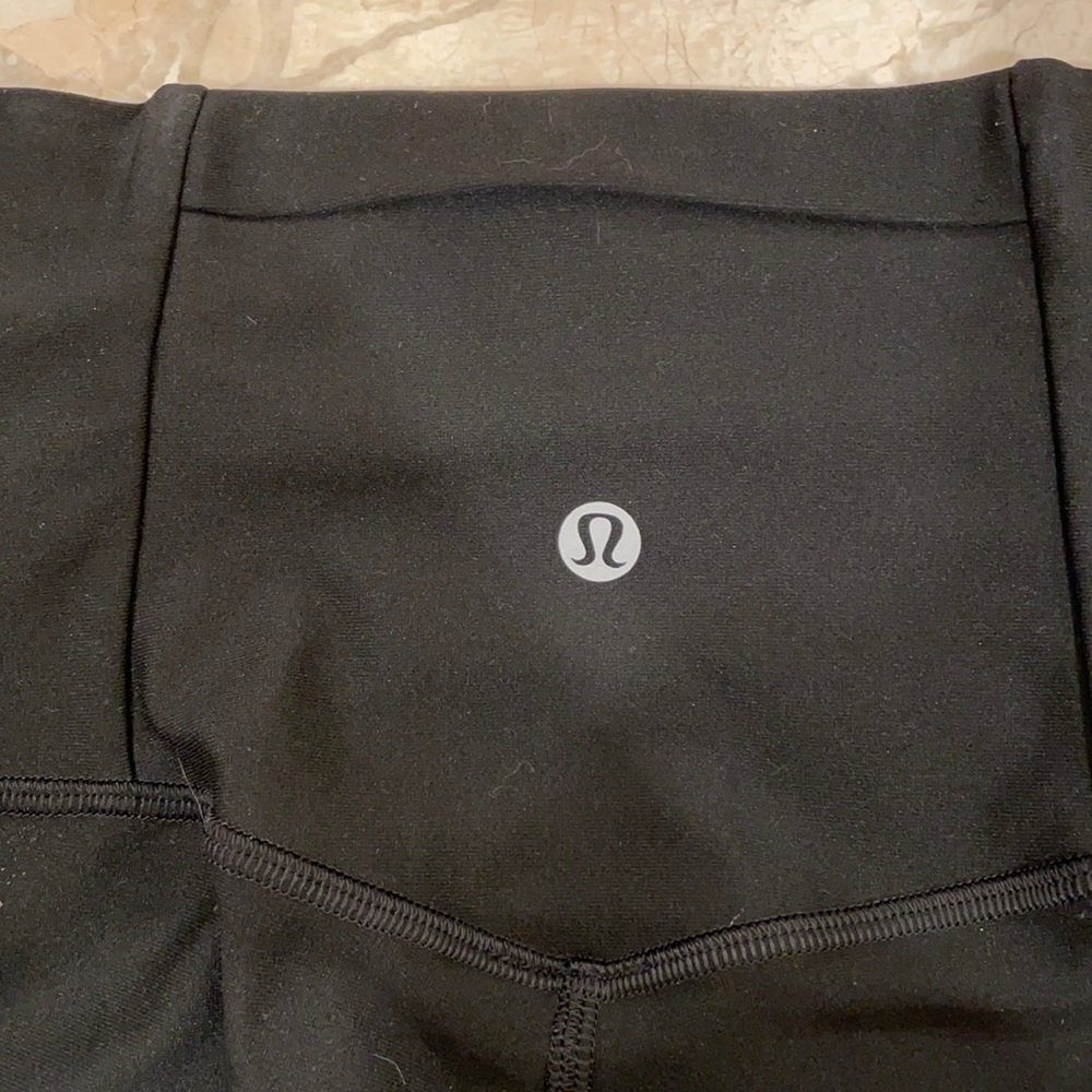 Lululemon size 4